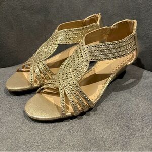 Charter Club Women’s Wedge Sandals Gold Metallic Size 6